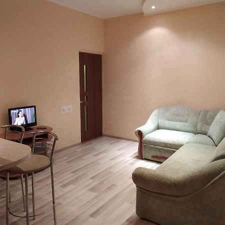 Двухкомнатная Квартира С Кухней Студией Бровары. Extérieur photo