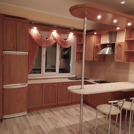 Двухкомнатная Квартира С Кухней Студией Бровары. Extérieur photo